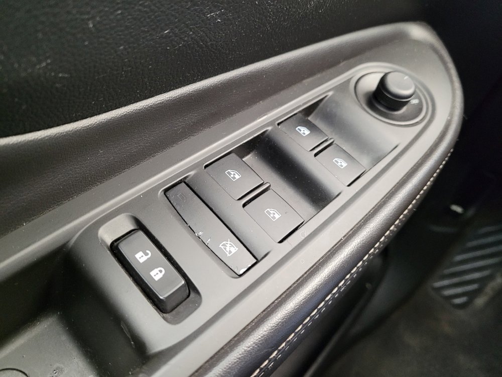 Used 2015 Buick Encore Convenience FWD image 27