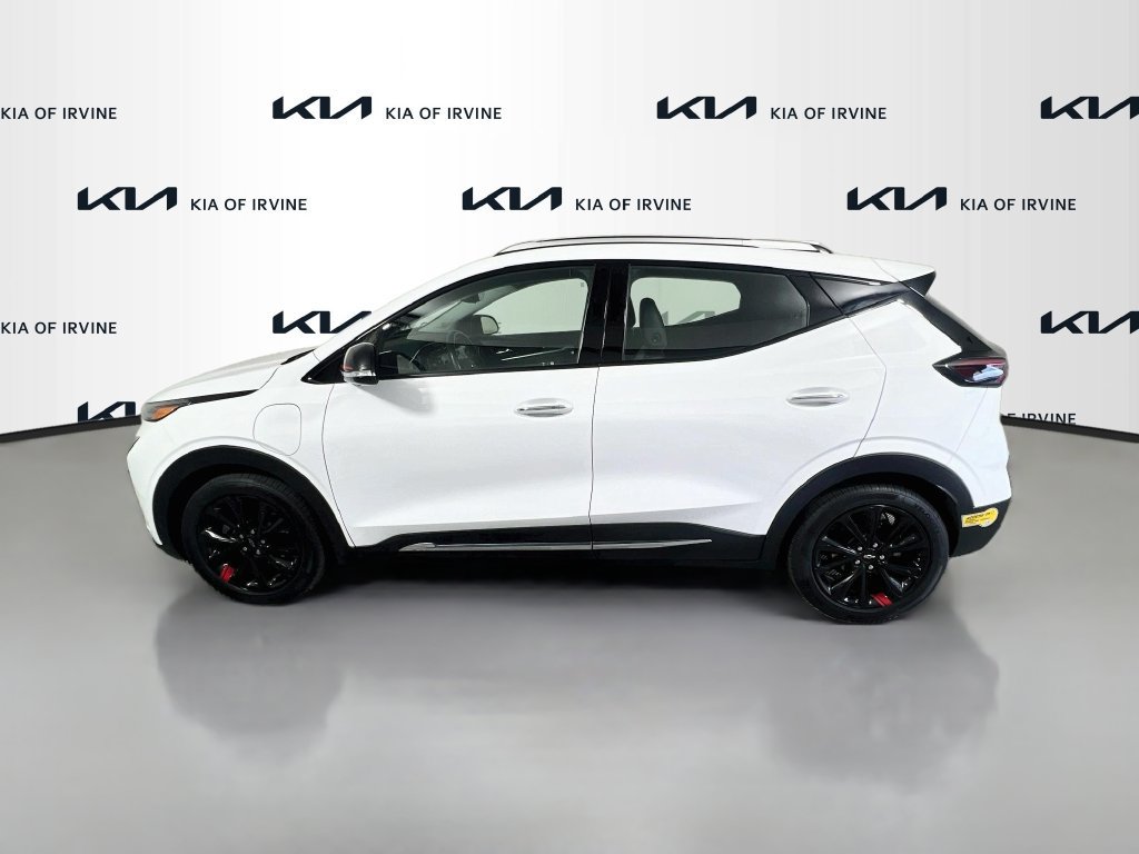 Used 2023 Chevrolet Bolt EUV Premier w/ Sun & Sound Package FWD image 4