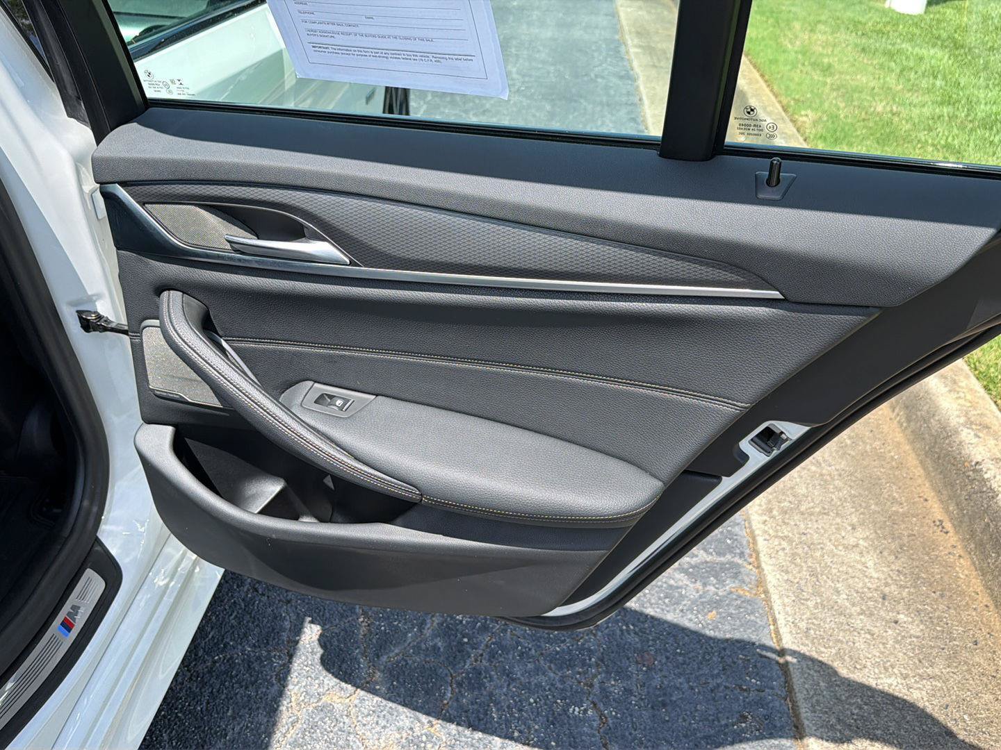 Used 2023 BMW 530e xDrive w/ Premium Package AWD/4WD image 15