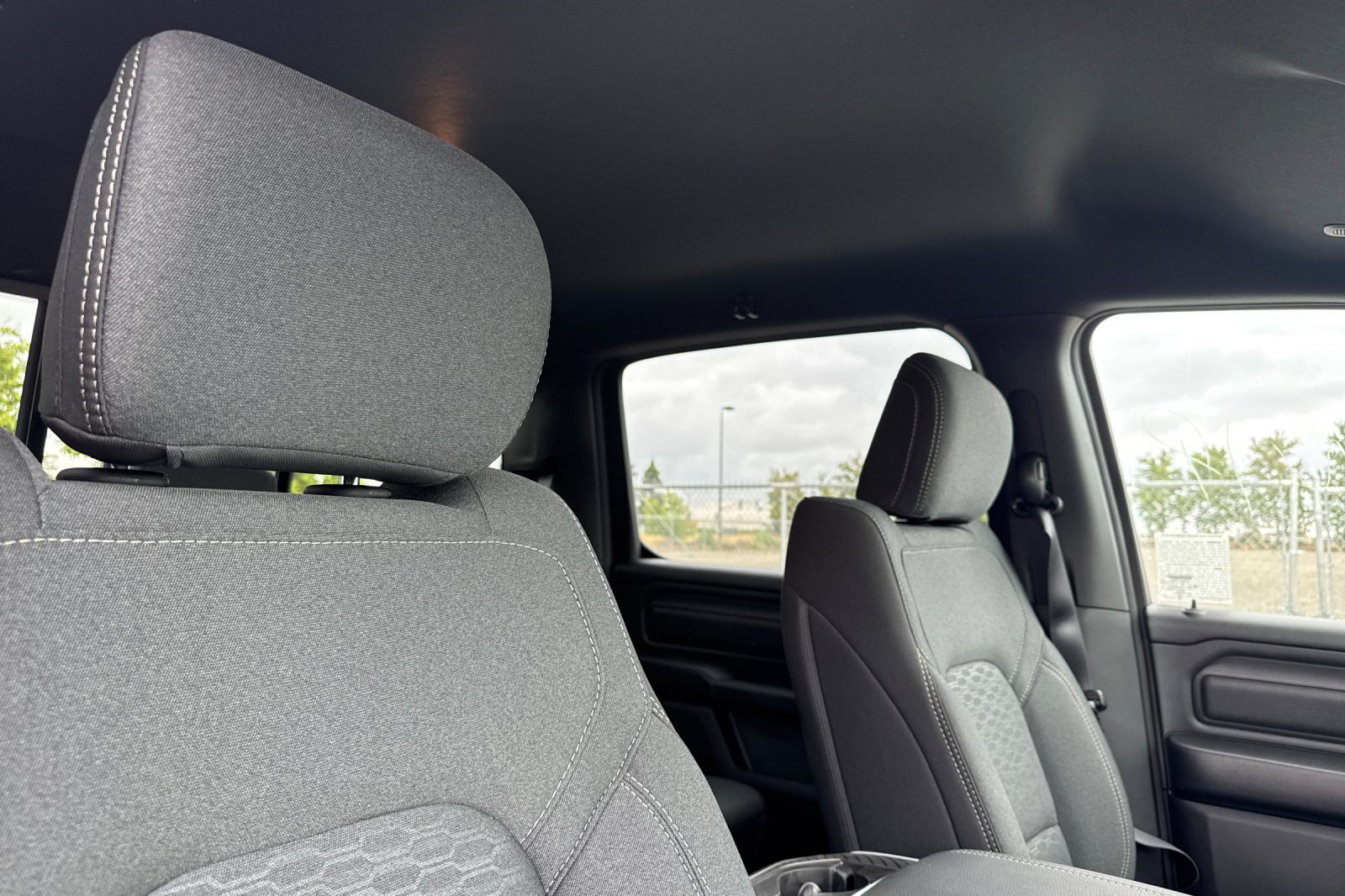 New 2026 RAM 1500 Express AWD/4WD image 15