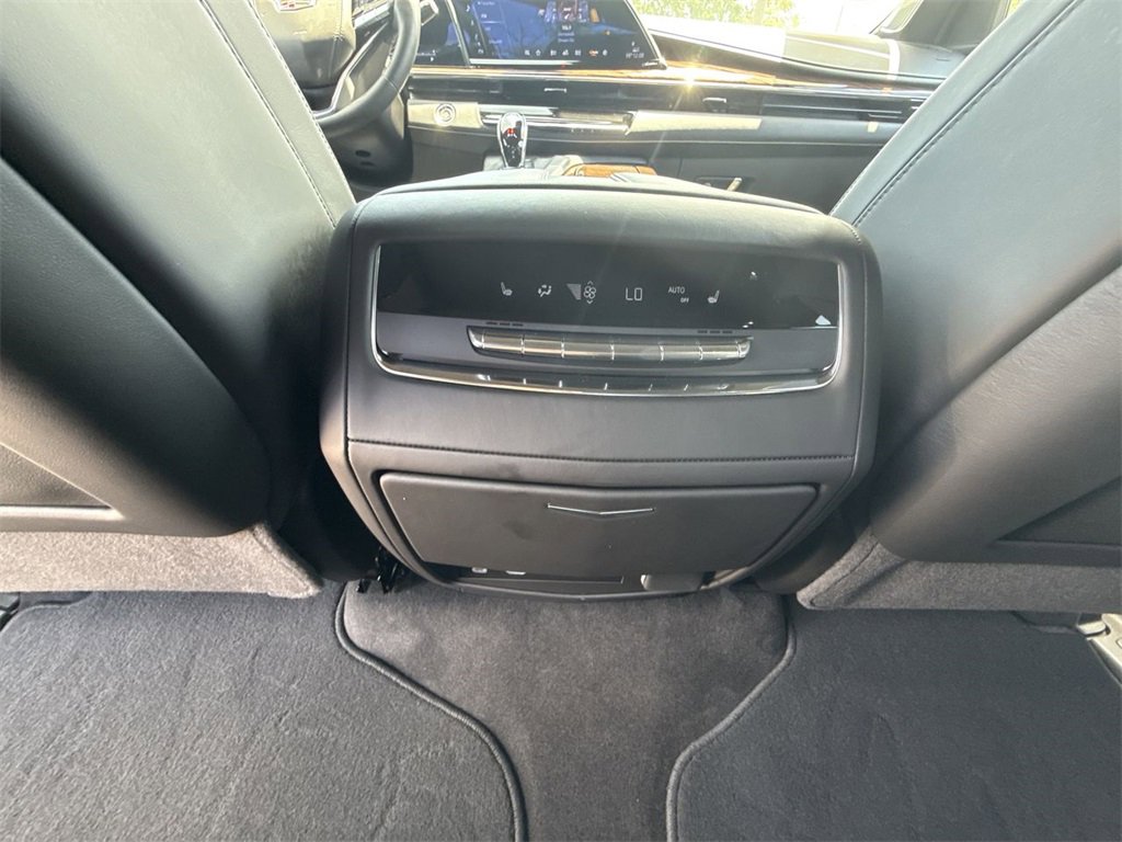 Certified 2024 Cadillac Escalade Premium Luxury Platinum image 21