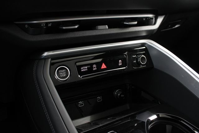 New 2025 Audi Q5 Premium Plus image 16