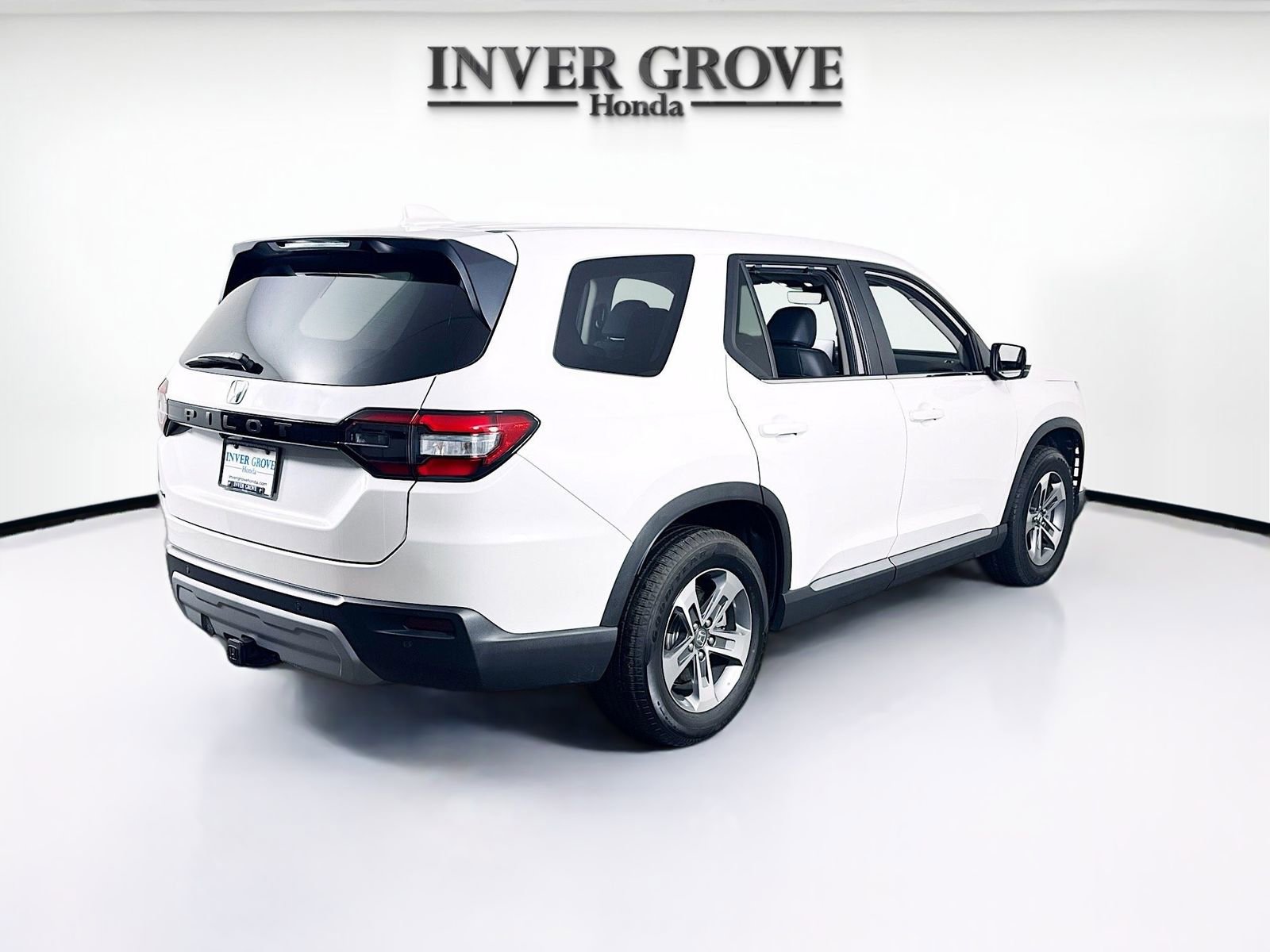 Certified 2025 Honda Pilot EX-L image 5