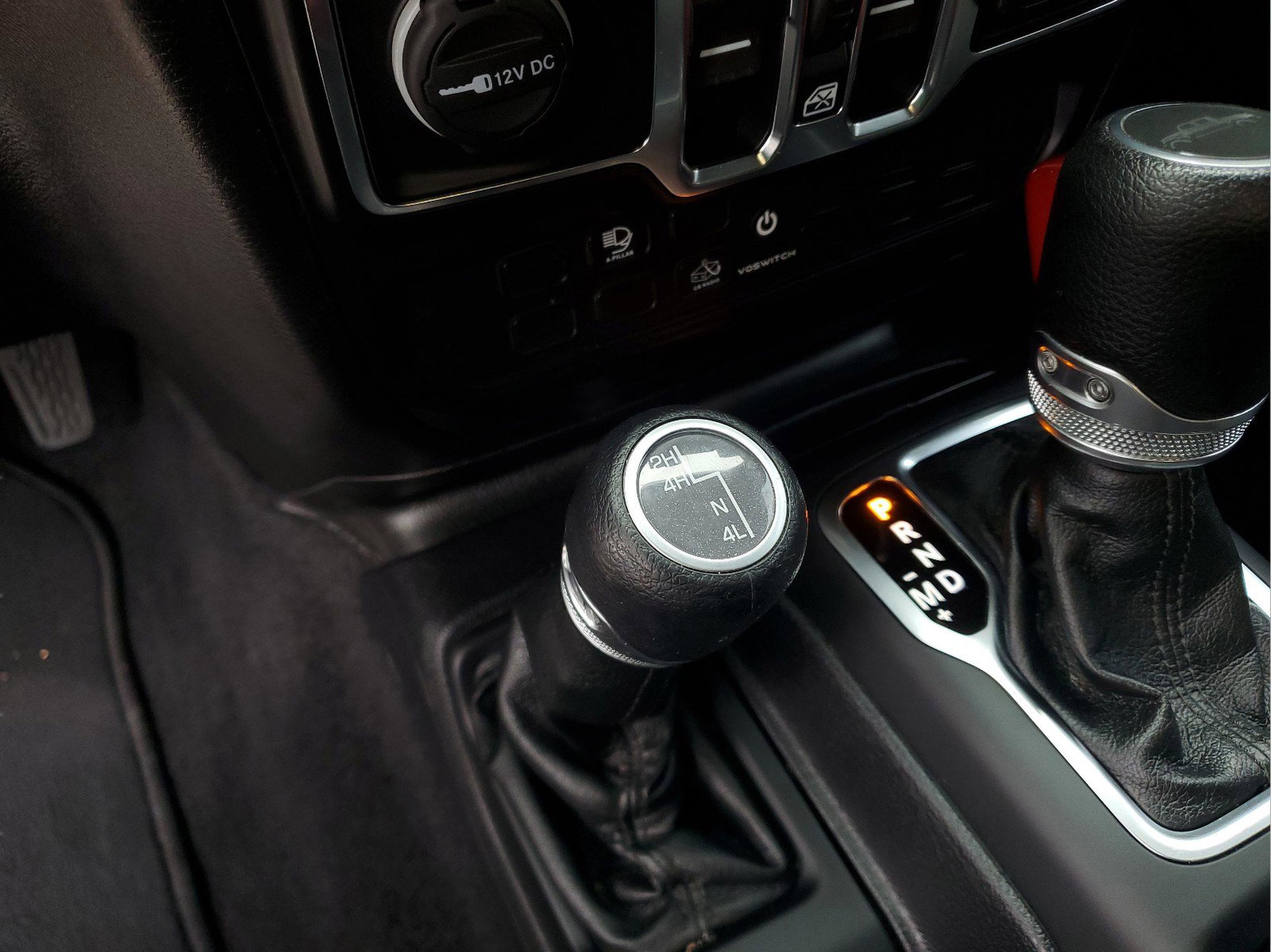 Used 2021 Jeep Gladiator Willys image 19