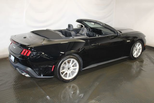 Used 2025 Ford Mustang GT Premium image 8