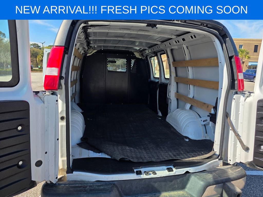Used 2024 Chevrolet Express 2500 w/ Driver Convenience Package image 11