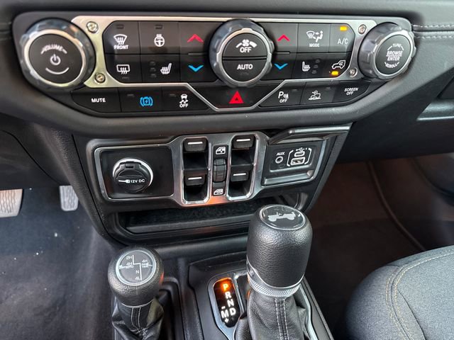 Used 2025 Jeep Wrangler Unlimited Sahara w/ Safety Group image 18