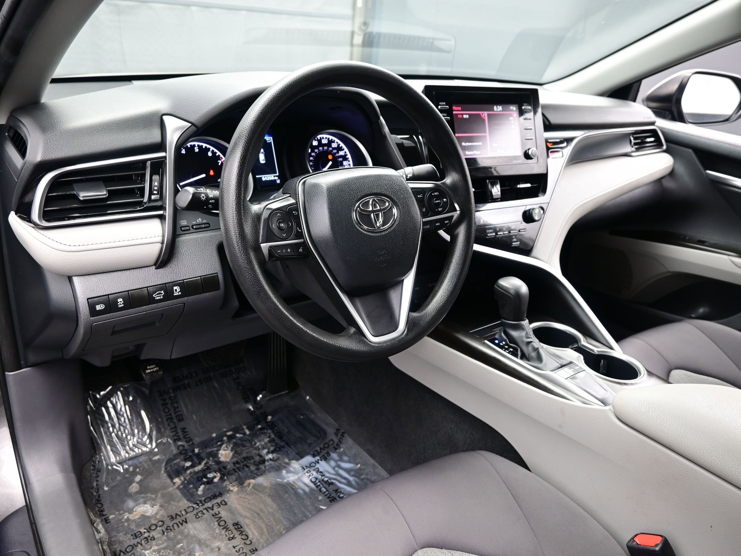 Used 2024 Toyota Camry LE image 13