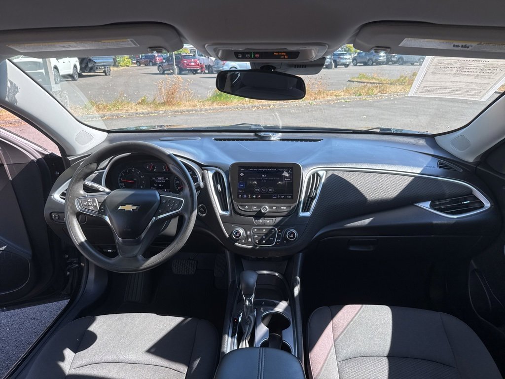 Used 2023 Chevrolet Malibu LT image 29