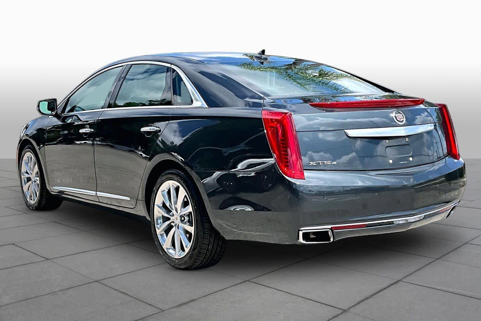 Used 2013 Cadillac XTS Luxury w/ Driver Awareness Package AWD/4WD image 12