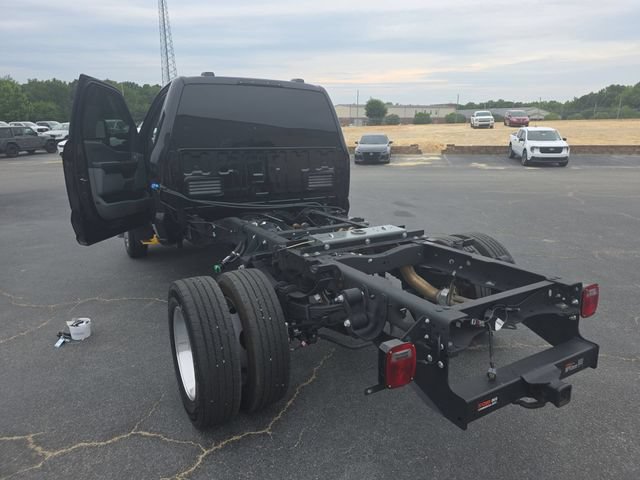 Used 2025 Ford F550 4x4 Regular Cab Super Duty w/ XLT Value Package image 13