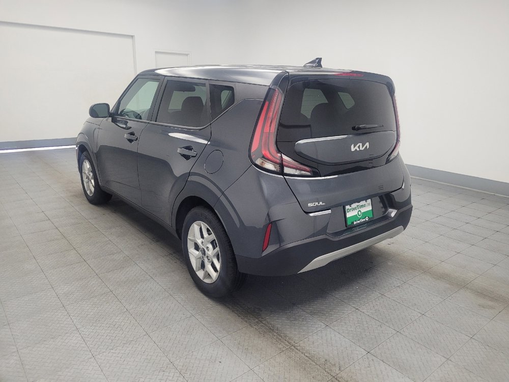 Used 2025 Kia Soul LX image 5