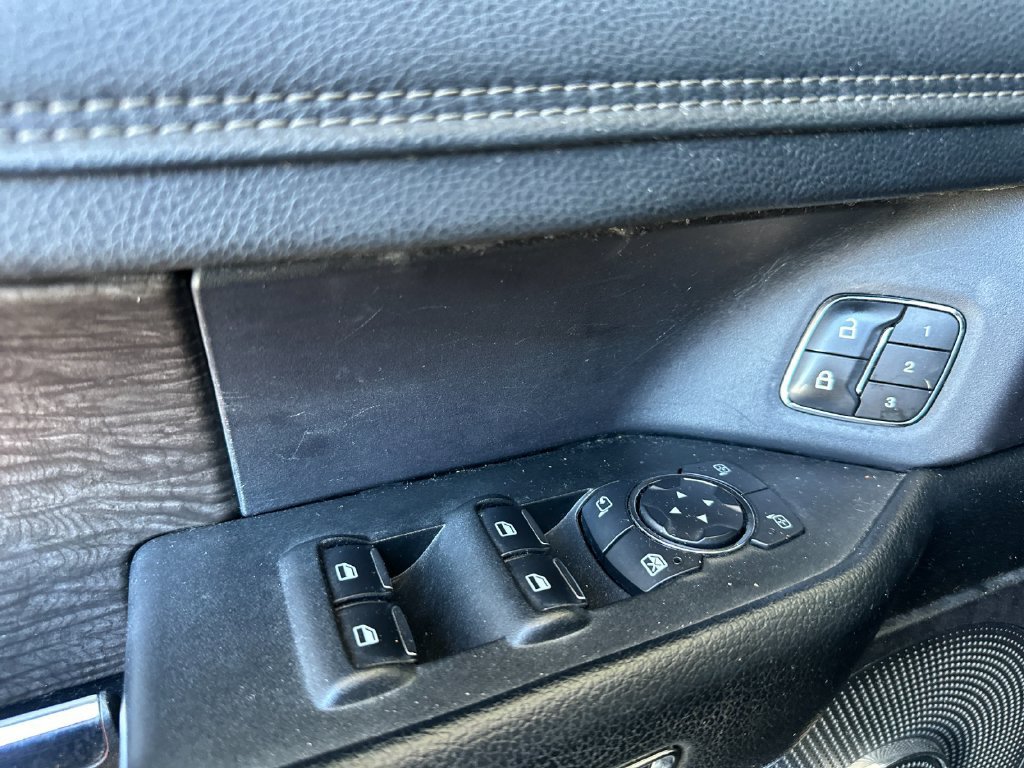 Used 2019 Ford Expedition Max Limited AWD/4WD image 10