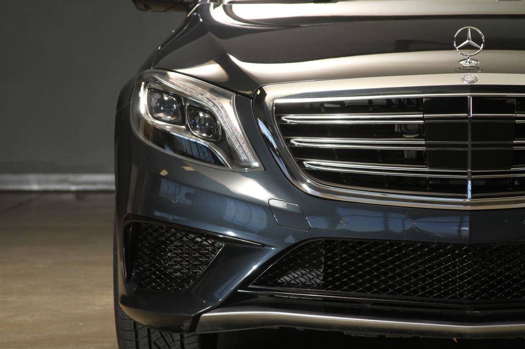 Used 2014 Mercedes-Benz S 63 AMG 4MATIC Sedan w/ Driver Assistance Package image 20