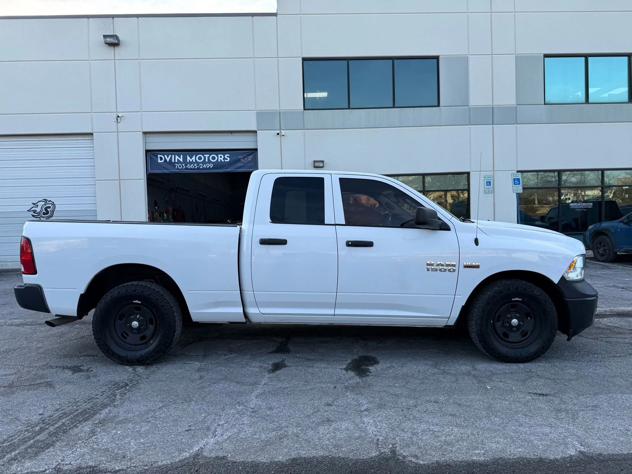 Used 2017 RAM 1500 Tradesman image 3