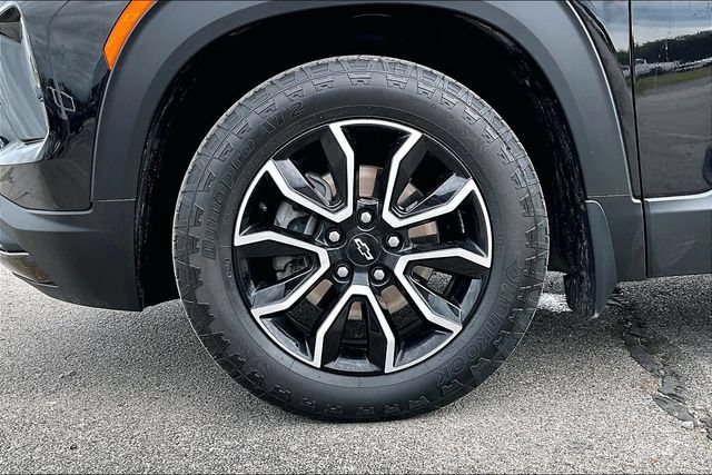 Used 2025 Chevrolet TrailBlazer ACTIV w/ Driver Confidence Package FWD image 34