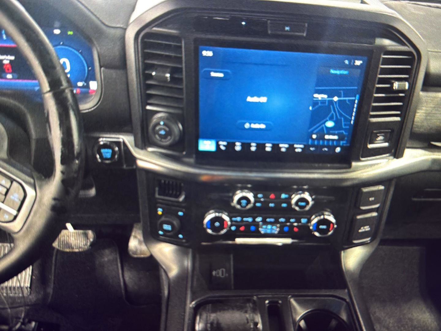 Used 2025 Ford F150 Lariat w/ Bed Utility Package image 10