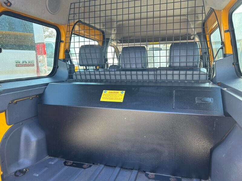 Used 2012 Ford Transit Connect XLT Premium w/ Taxi Pkg image 12