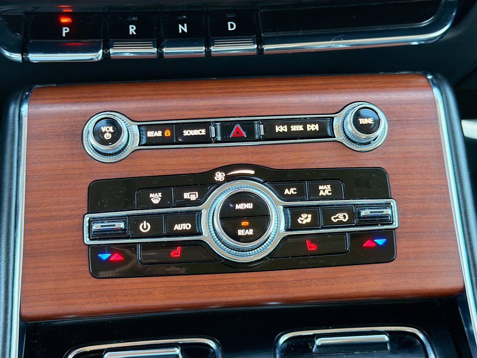 Used 2023 Lincoln Aviator Reserve AWD/4WD image 35