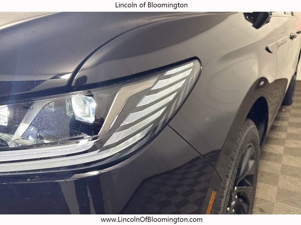 New 2025 Lincoln Navigator L Reserve w/ Jet Appearance Package image 15