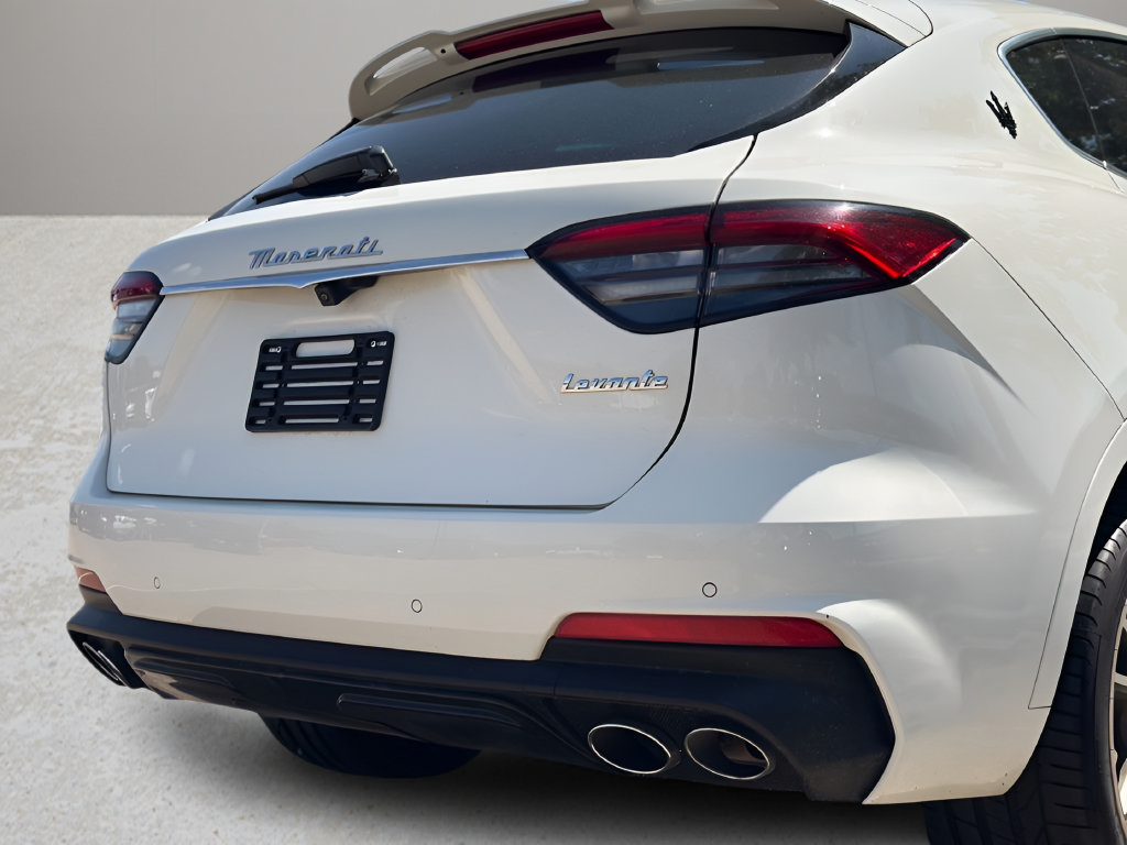 Used 2022 Maserati Levante Modena AWD/4WD image 26
