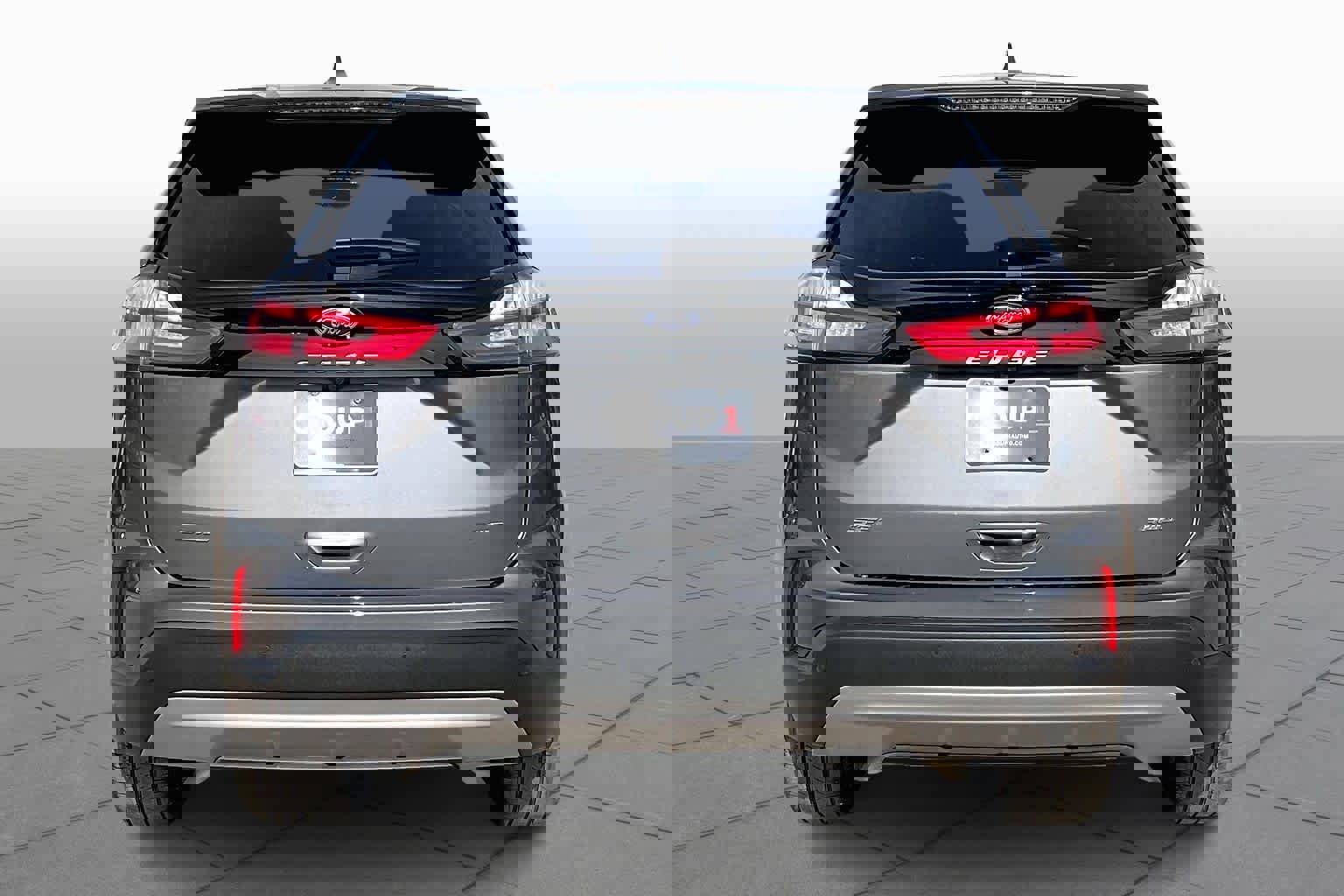 Used 2024 Ford Edge SEL image 4