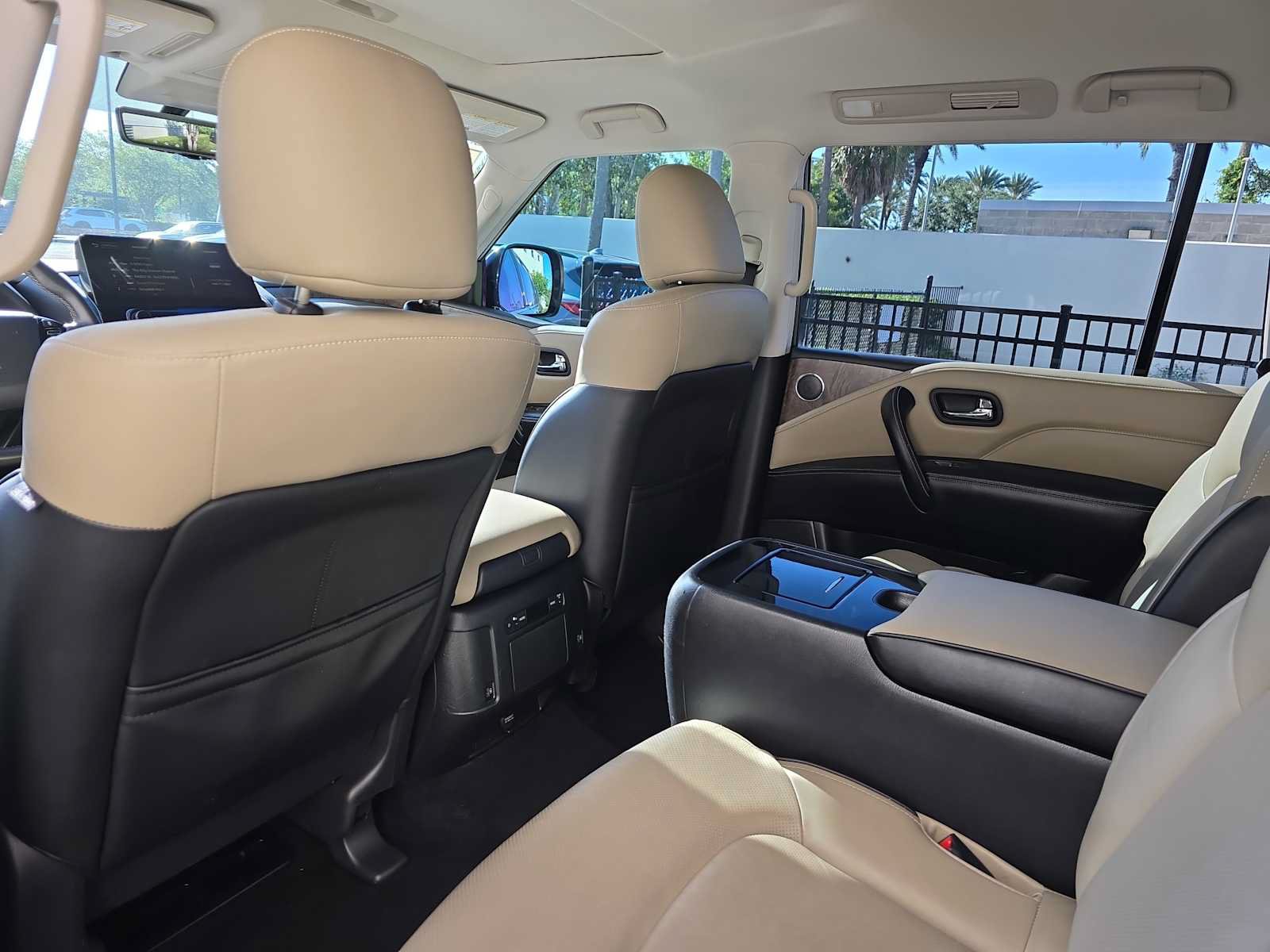 Used 2023 INFINITI QX80 Premium Select w/ Cargo Package RWD image 11
