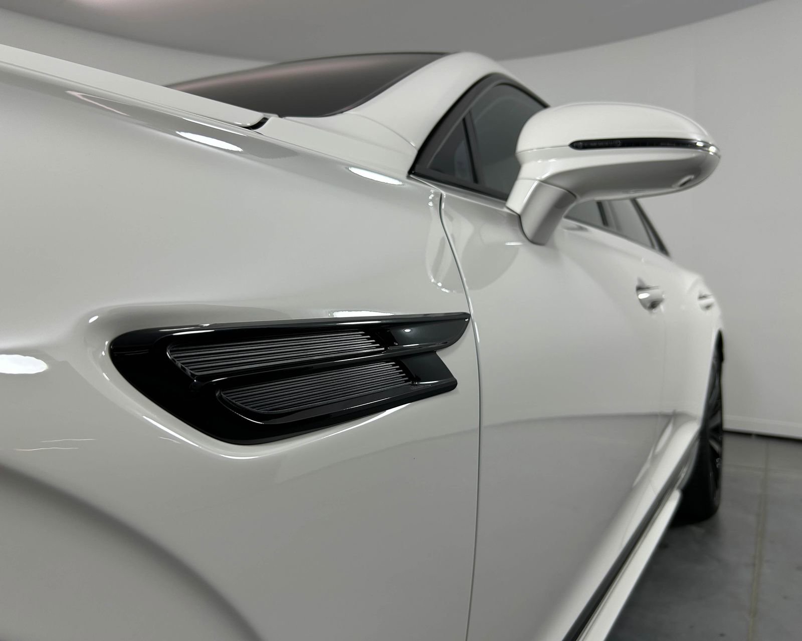 New 2026 Bentley Flying Spur Plug-In Hybrid image 39