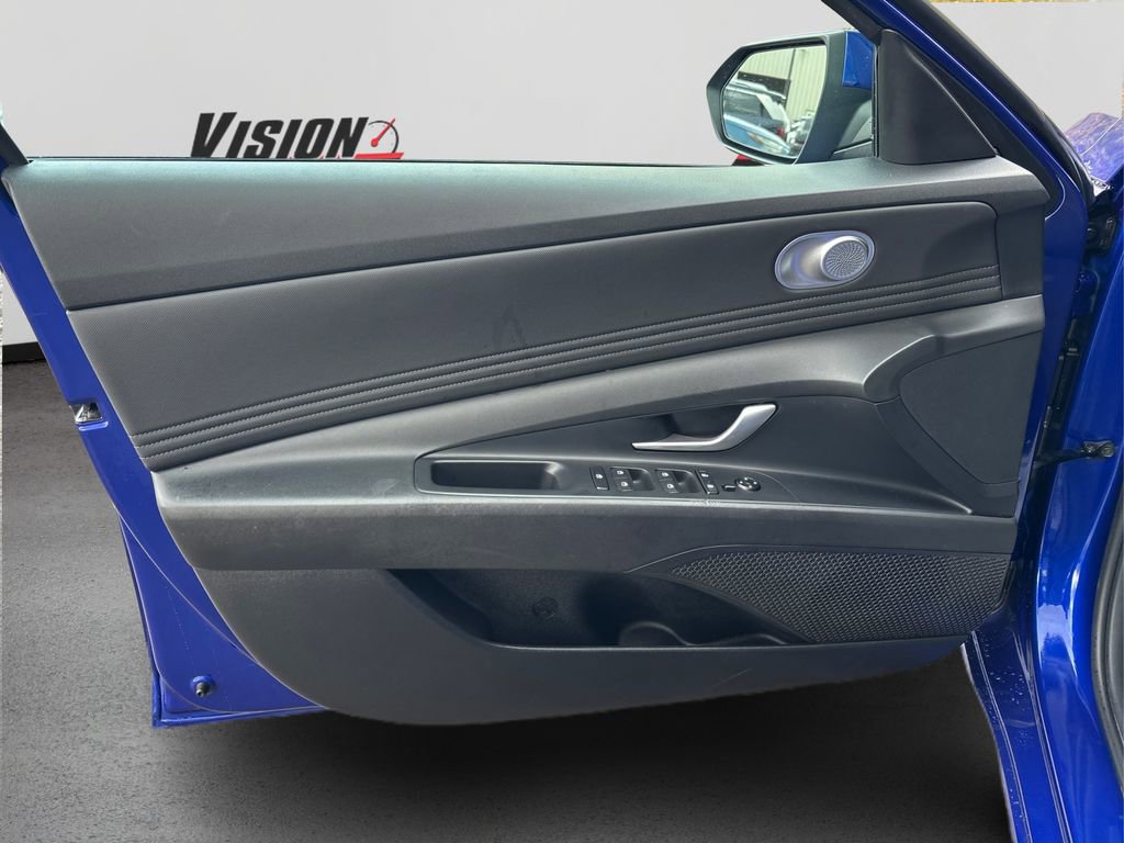 Used 2023 Hyundai Elantra SEL w/ Convenience Package image 21