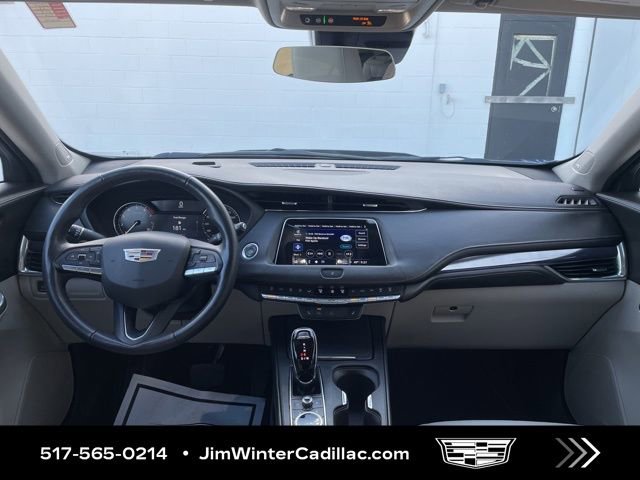 Certified 2023 Cadillac XT4 Luxury w/ Cold Weather Package image 31