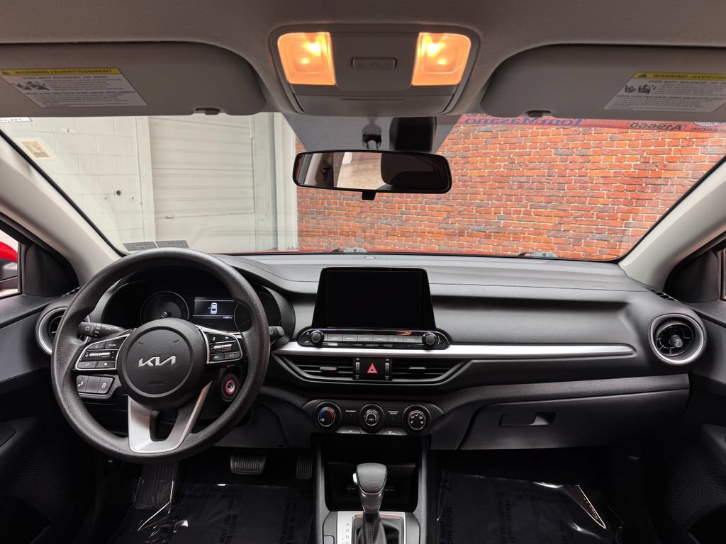 Used 2023 Kia Forte LXS w/ LXS Technology Package FWD image 12