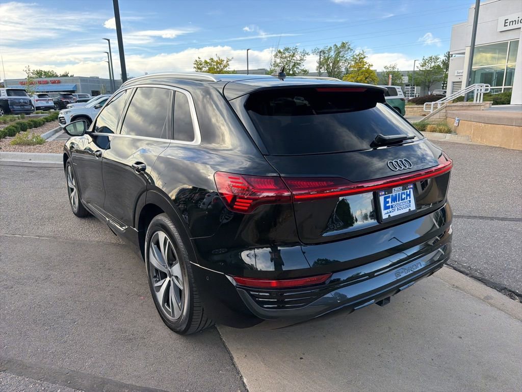 Used 2024 Audi Q8 e-tron Premium Plus w/ Premium Plus Package AWD/4WD image 3