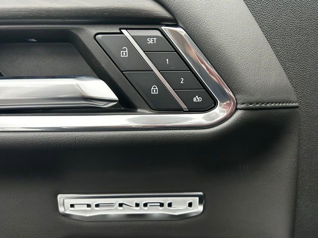 Used 2024 GMC Sierra 1500 Denali w/ Denali Reserve Package image 11
