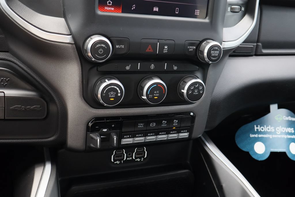 Used 2023 RAM 3500 Big Horn w/ Night Edition AWD/4WD image 17