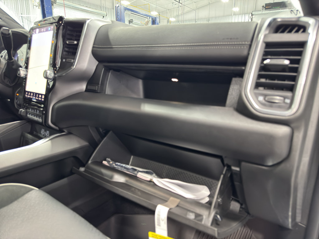 New 2025 RAM 2500 Laramie w/ Sport Appearance Package AWD/4WD image 16