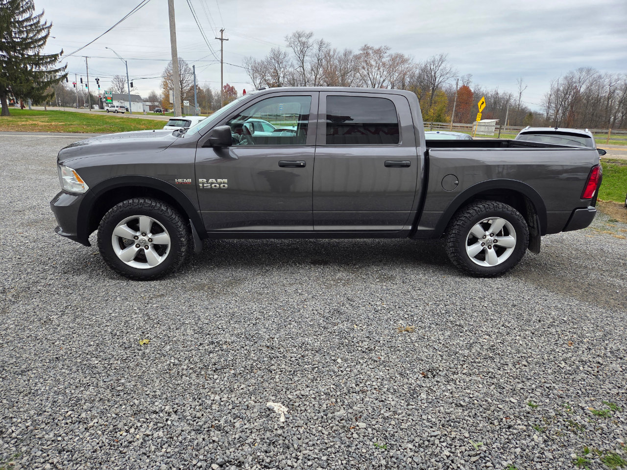 Used 2014 RAM 1500 Express image 3