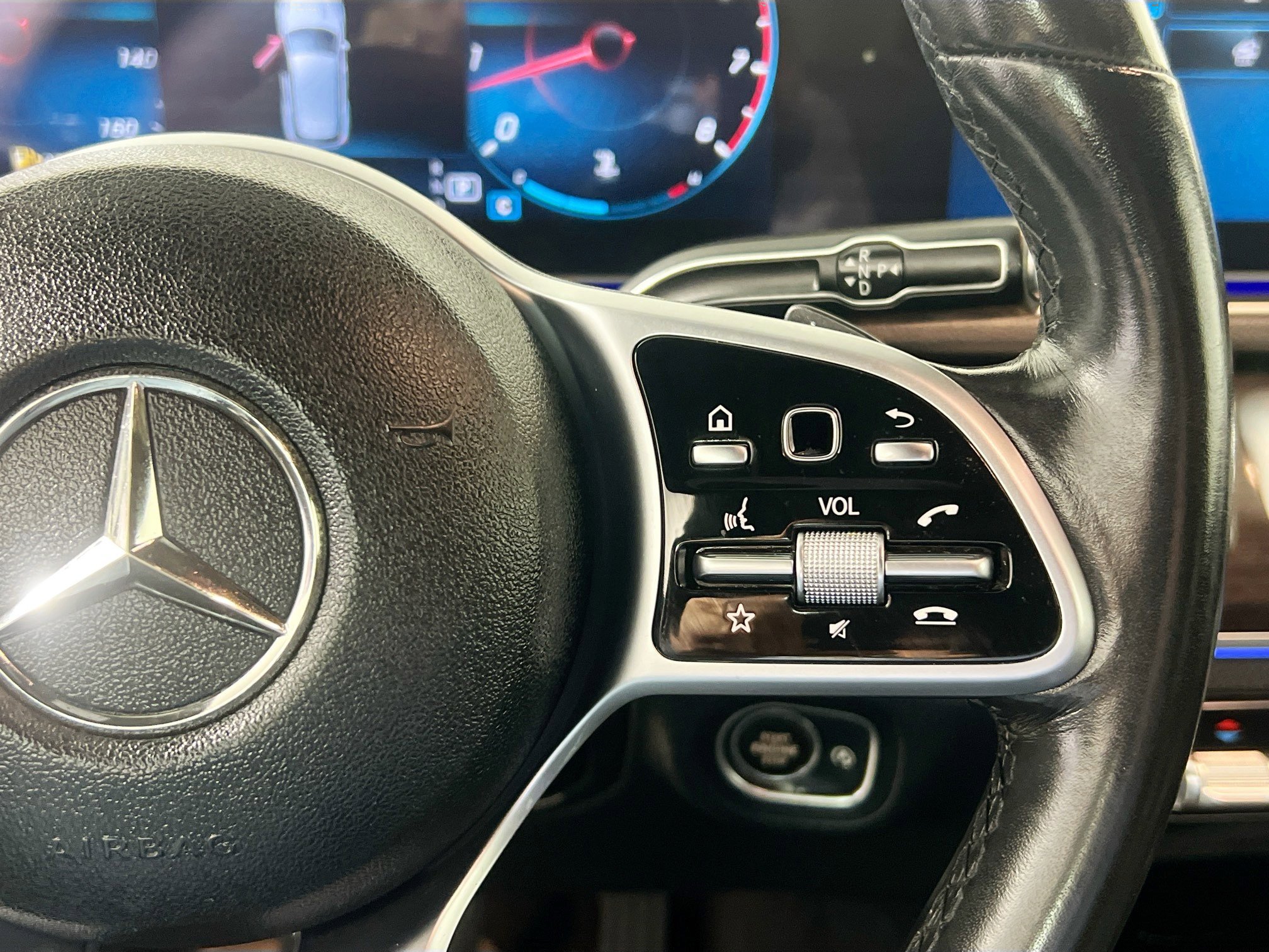 Used 2020 Mercedes-Benz GLE 350 4MATIC image 18