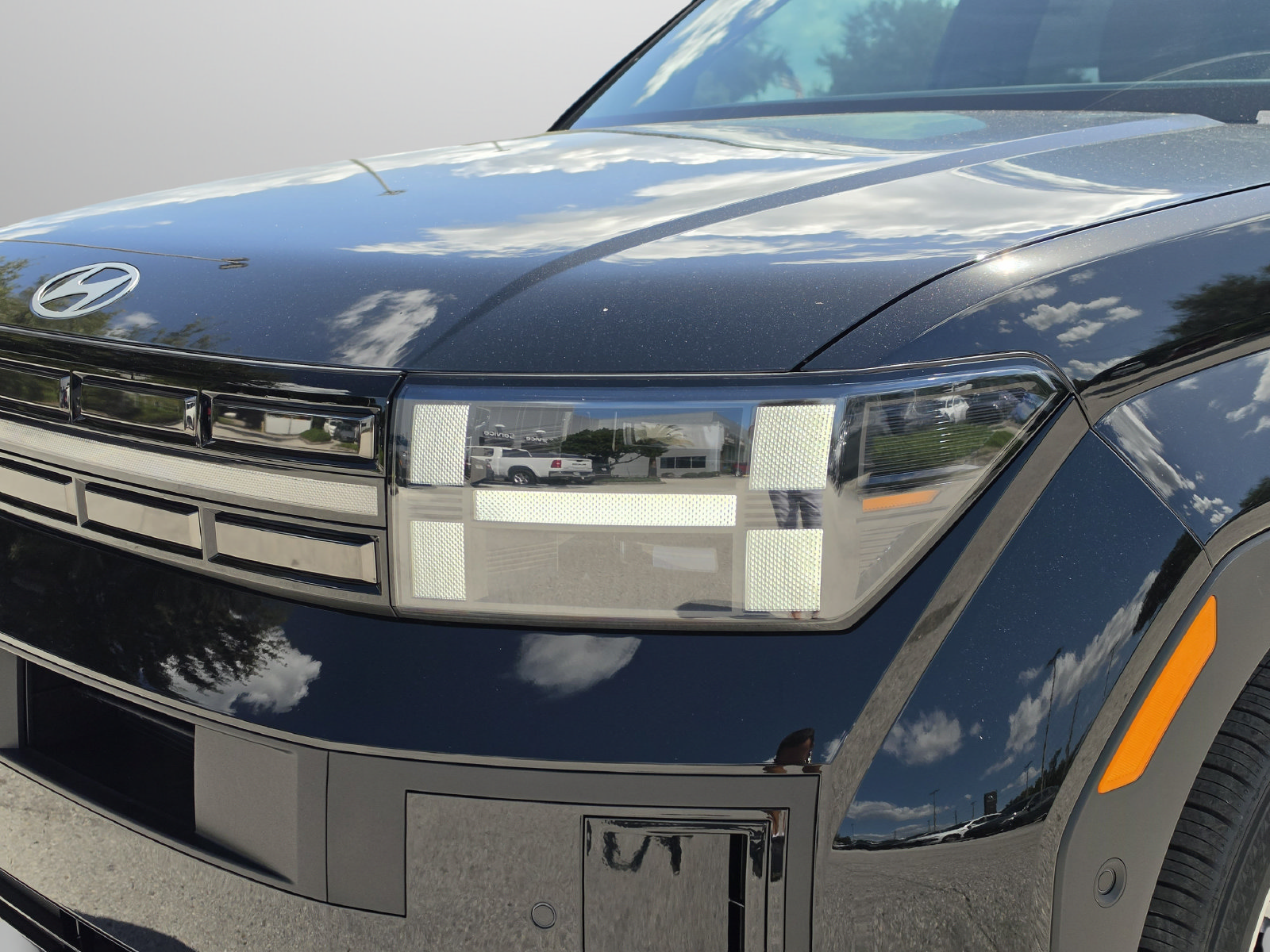 New 2027 Hyundai Santa Fe Limited FWD image 13