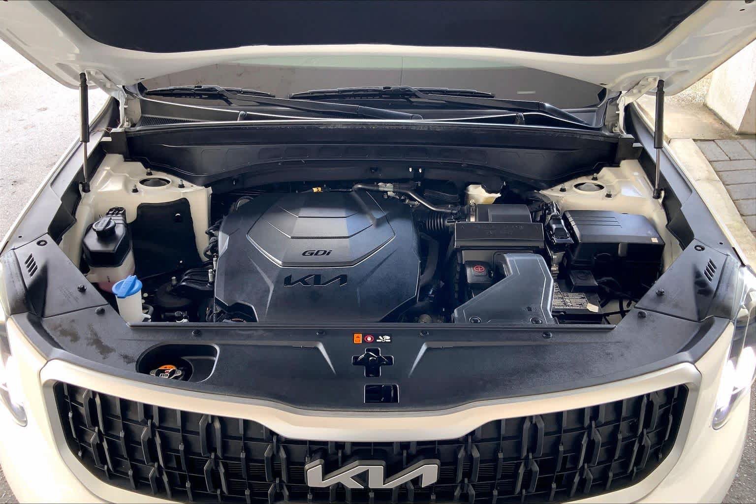 Used 2023 Kia Telluride EX w/ EX Captain's Chair Package FWD image 30