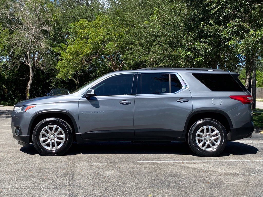 Used 2020 Chevrolet Traverse LT FWD image 4