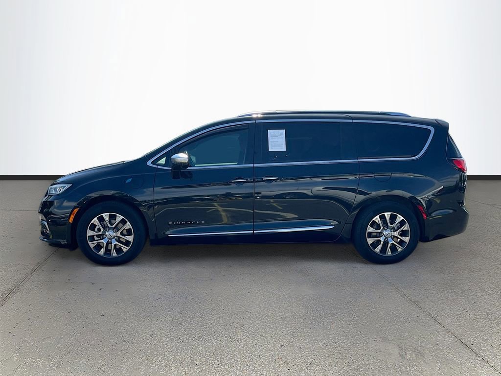 Used 2021 Chrysler Pacifica Pinnacle FWD image 4