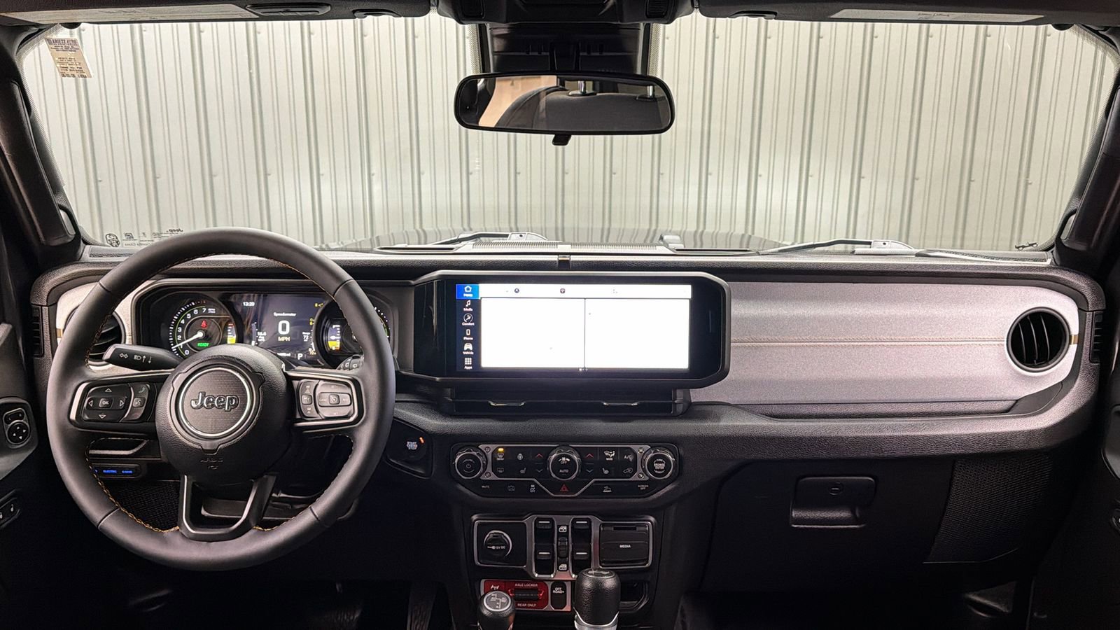 Used 2024 Jeep Wrangler Unlimited image 33