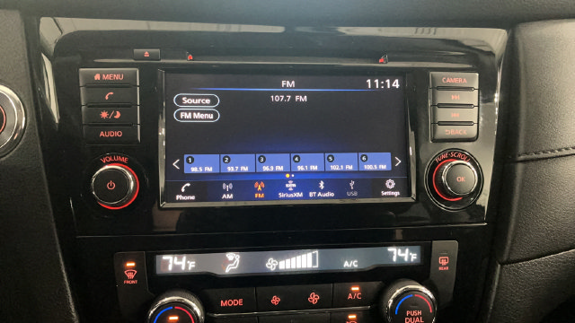 Used 2020 Nissan Rogue SV AWD/4WD image 12