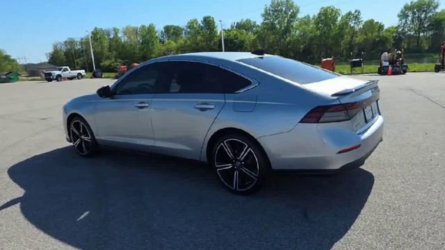 Used 2024 Honda Accord Sport image 5
