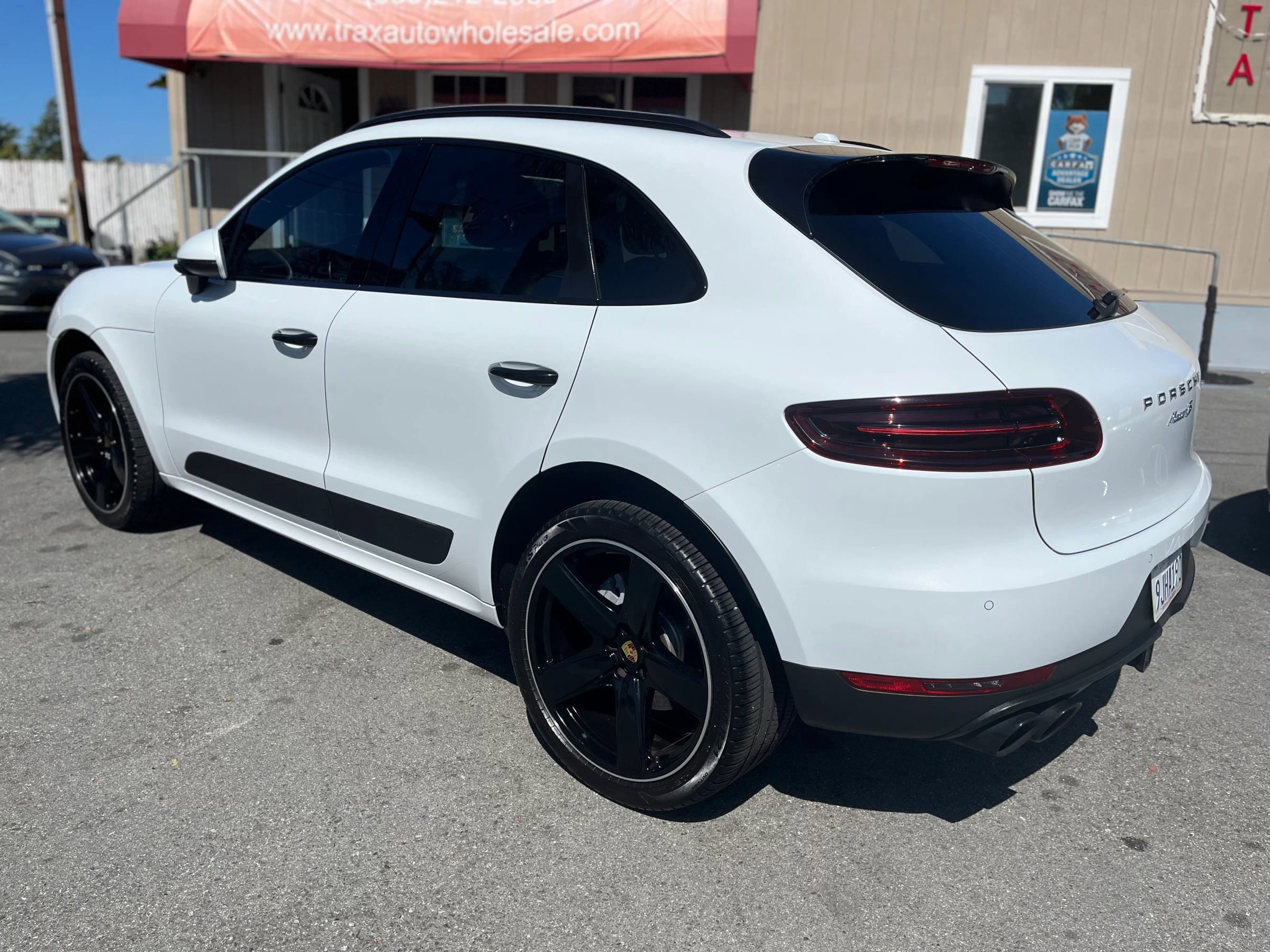 Used 2017 Porsche Macan S image 5