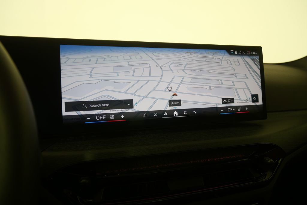 Certified 2025 BMW 330i Sedan image 25