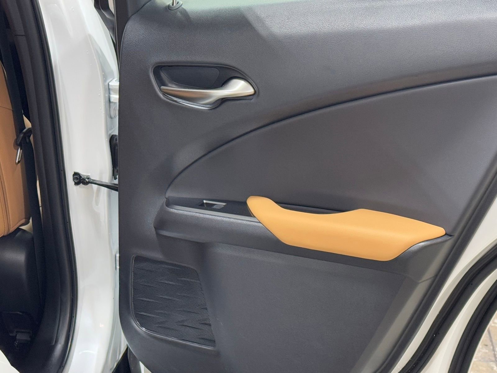 Used 2025 Lexus UX 300h AWD image 46