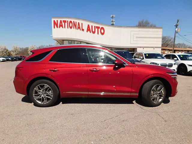Used 2025 Genesis GV70 2.5T AWD/4WD image 4