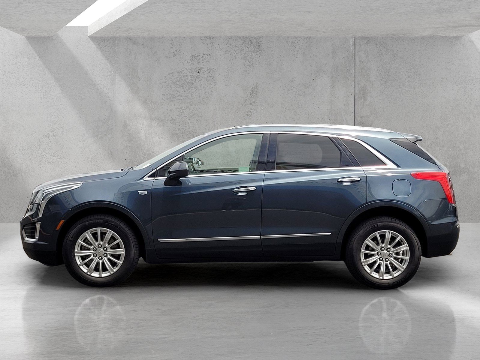Used 2019 Cadillac XT5 FWD image 7