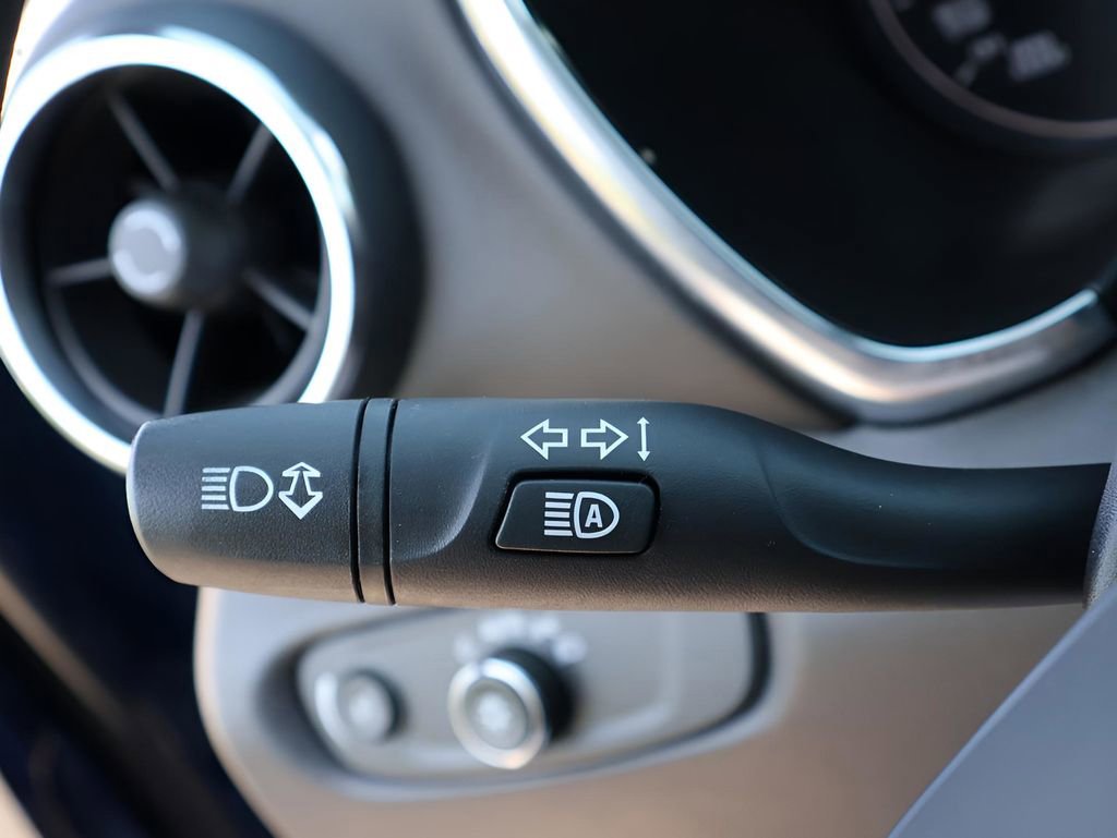 Used 2022 Chevrolet Blazer LT image 32